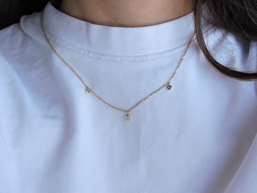 14K Gold Emerald & Baguette Diamond Necklace, 0.10 Ct Emerald, 0.10 Ct Diamond, 44 cm Chain, Minimal Fine Jewelry Gift