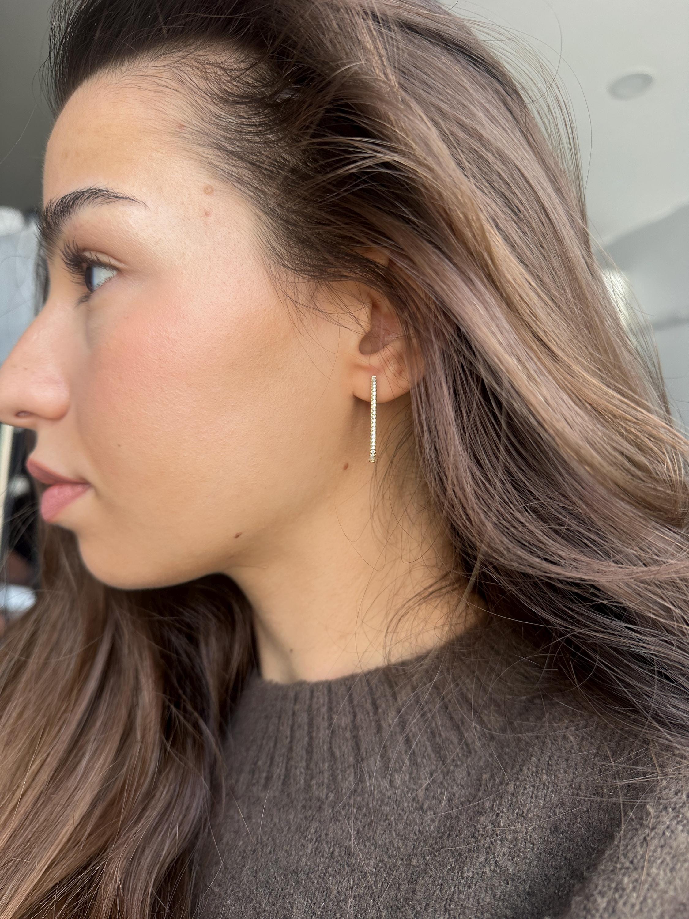 14k Gold Diamond Hoop Earrings: Delicate Oval Design