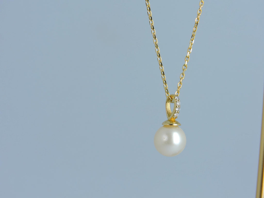 7mm Pearl Drop Diamond Necklace in Solid Gold – Minimal Pearl Pendant Necklace – Handmade Fine Jewelry