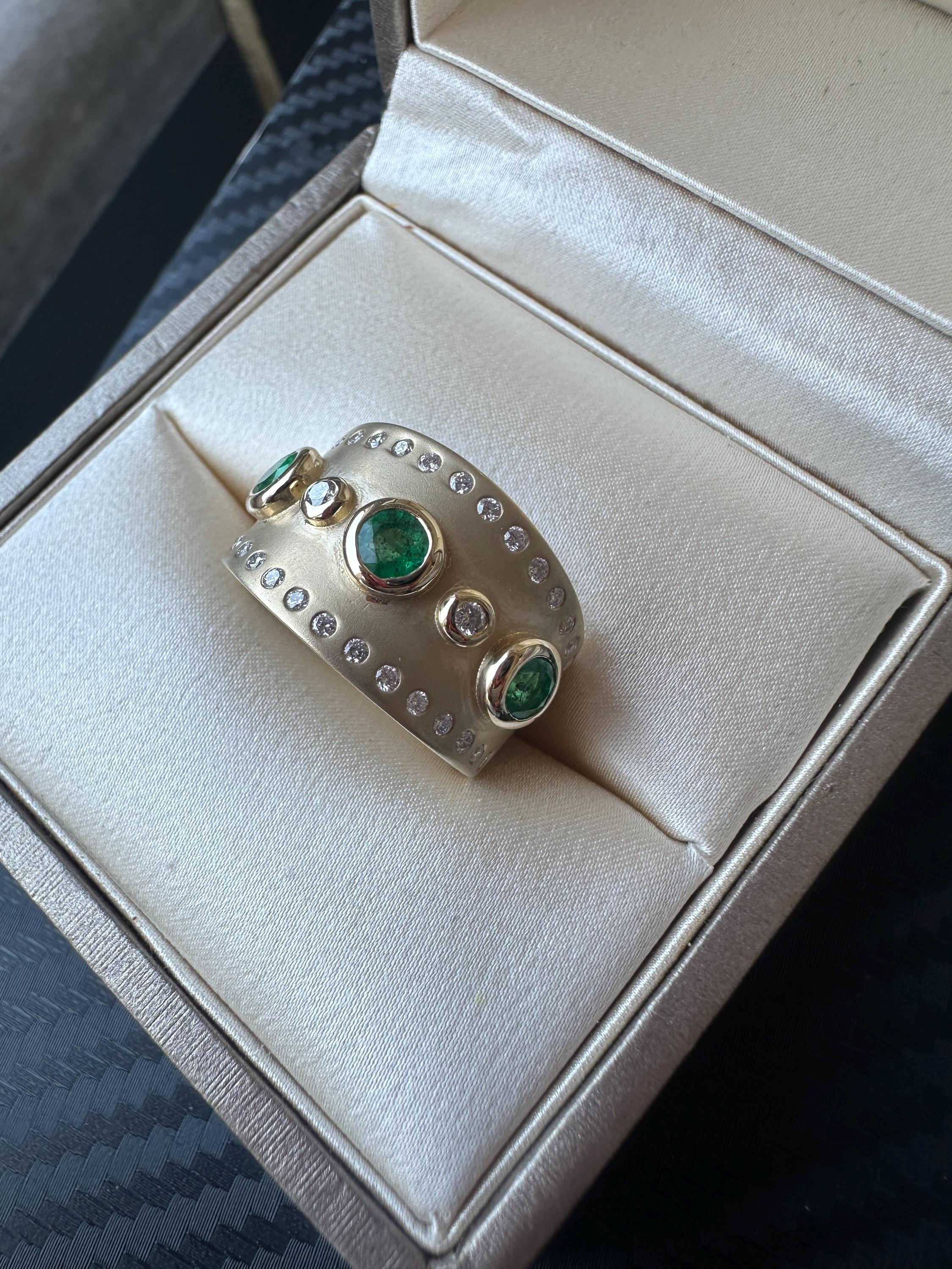 Handmade 14k Gold Band Ring, Emerald and Diamond Bezel, Wide Ring, Unisex Gold Ring, Luxury Ring