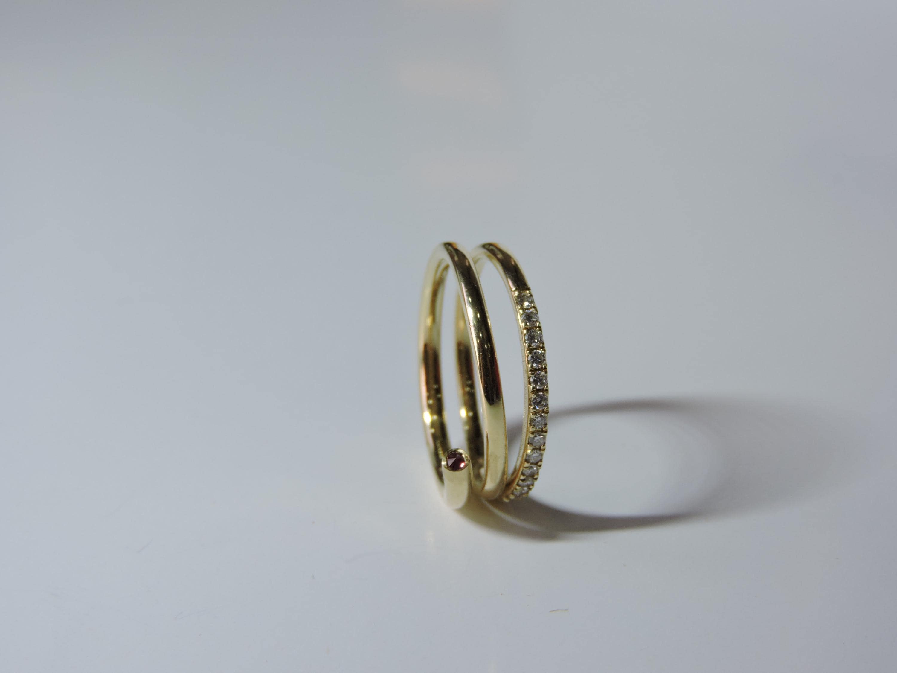 14k Gold Spiral Ring: 0.15ct Diamond Twisted Band, Sarmal Yüzük, Wrap Ring, Spiral Diamond Ring
